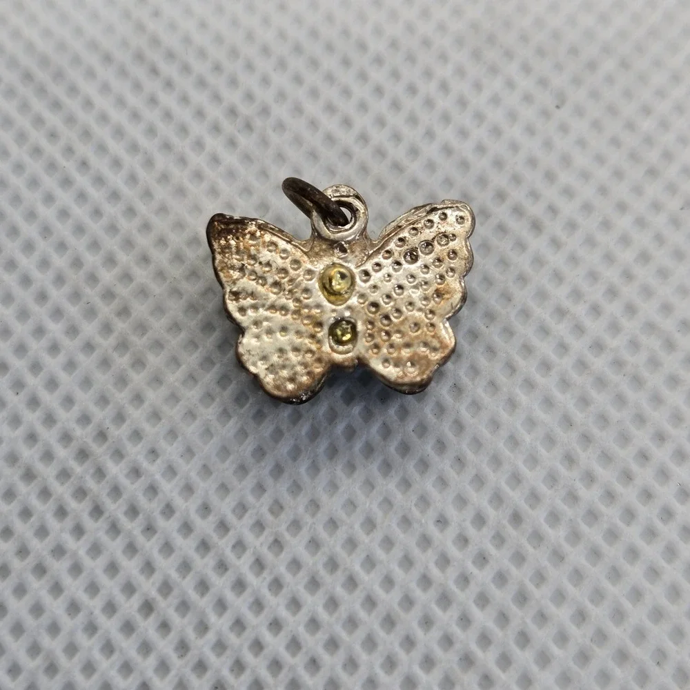 Unbranded stippled textured
